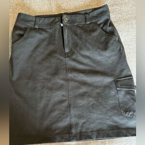 Duluth Trading Co women’s cargo skirt. Black SZ‎ 4, cotton blend